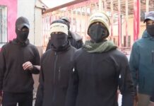 Enmascarados de los ‘Comités Populares de Protección’ patrullan los mercados de Rafah portando porras y rifles; Clientes se quejan de que los comerciantes se aprovechan de la guerra para subir los precios