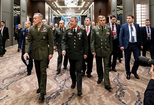 ‘Diplomacia de Irán’ tras reunión tripartita de jefes militares de Estados Unidos, Rusia y Turquía: ‘Si no están sentados en la mesa, están siendo devorados en la mesa’