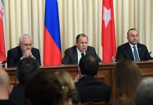 Podczas gdy administracja spała, inni spiskowali