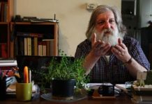 Pisarz irański w liście otwartym do Chameneiego: 70 milionów Irańczyków płaci cenę za pana dumę i nienawiść