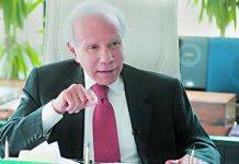 Autorzy egipscy spieraja się o wezwania z meczetów do modlitwy przy użyciu głośników