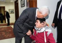 Prezydent palestyński 'Abbas spotyka się z terrorystami i rodzinami terrorystów