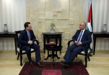 Komisarze generalny: nie planujemy zmian w programie szkolnym w naszych szkołach