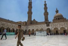 Starcia w Egipcie między instytucją prezydentury a instytucją Al-Azhar