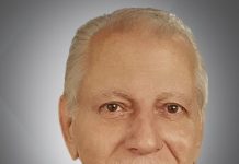 Kurdyjski autor: Decyzją o pozwoleniu Turcji na działania w Syrii przeciwko Kurdom Trump, „chciwy handlarz” i „megaloman”, poświęca swoich kurdyjskich sojuszników